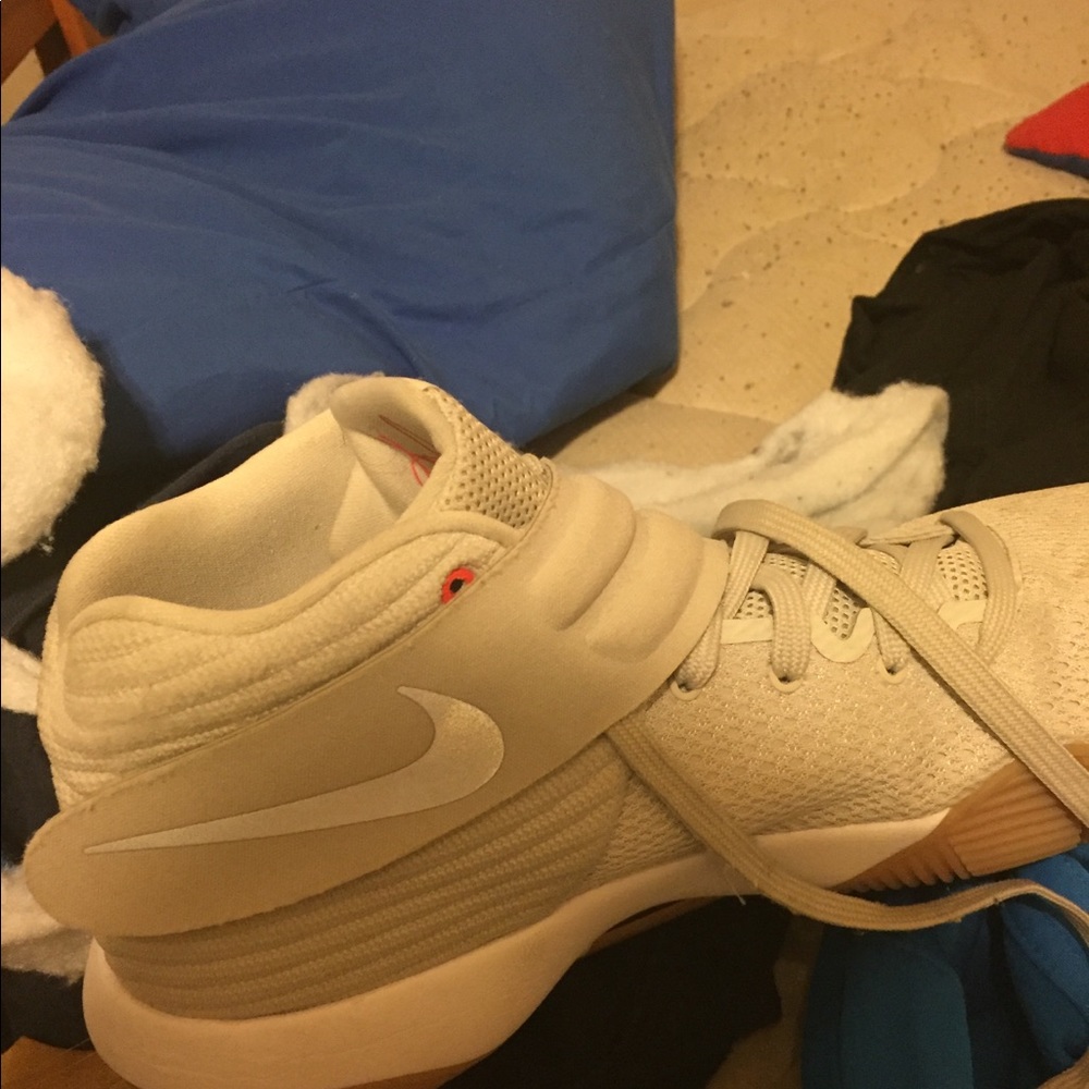 Kyrie 2 summer